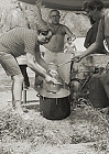 thumb_dontas05c.jpg (14817 bytes)