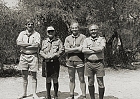 thumb_dontas02c.jpg (12745 bytes)
