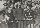 thumb_dontas06c.jpg (14283 bytes)